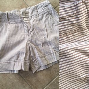 Madison shorts brown and white striped